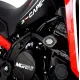 Черна краш тапа R&G Racing Aero с форма на сълза, хромиран медальон с лого и стоманена монтажна скоба с два болта