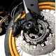 Черни краш тапи R&G Racing монтирани на оста на предното колело на Moto Morini X-Cape 650 с видим спирачен диск и апарат