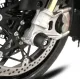 Черни краш тапи R&G RACING с конусна форма монтирани на сребриста предна вилка с дискови спирачки Brembo, показващи централния болт с R&G лого и сребристата дистанционна втулка