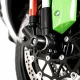 Черни конусовидни краш тапи R&G Racing монтирани на оста на Kawasaki ZX-10R със зелени елементи на мотора и спирачен диск