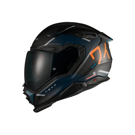 Спортна мото каска NEXX X.WST3 в тъмносин мат с оранжеви акценти, карбонова текстура и тониран визьор