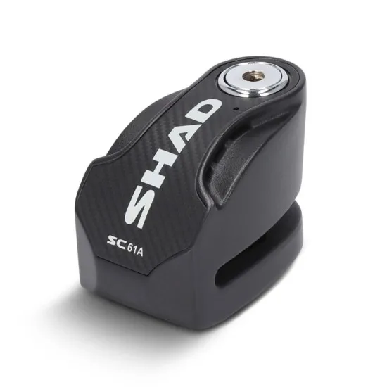 Черна дискова ключалка SHAD SC61A с карбонова текстура, хромиран пин и лого, заключена позиция
