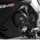 Черен протектор за картер R&G Racing монтиран на Aprilia RSV4 1100, с видимо лого и надпис Racing върху полипропиленовия