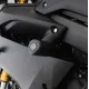 Черни краш тапи R&G Racing Aero с форма на сълза, монтирани на рамата на Yamaha YZF-R125, видимо лого R&G върху капачката