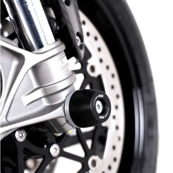 Черни краш тапи R&G Racing монтирани на оста на предното колело на Triumph Speed Triple с вилки Öhlins SV и спирачен апарат