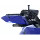 Черен пластмасов адаптер за мигачи R&G Racing монтиран на синя каросерия на Yamaha мотоциклет с компактен LED мигач