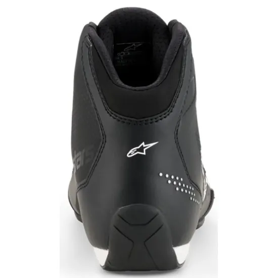 Черни мото боти Alpinestars Celer с бяло лого, Rotor система за затваряне, висок профил и спортен дизайн