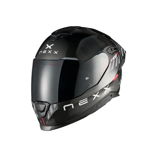 Черна спортна мото каска NEXX Y100R с матово покритие, сребристи акценти, червени детайли, тъмен визьор и аеродинамична форма