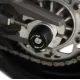 Черни краш тапи R&G Racing монтирани на задния мост на Ducati с верига и зъбно колело, конусовидна форма с R&G лого