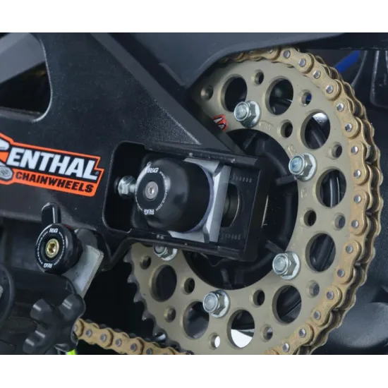 Черни краш тапи R&G Racing монтирани на златиста спирачна дискa и черна джанта с видимо R&G лого