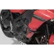 Черни стоманени защитни дъги SW-MOTECH монтирани на червен мотоциклет Yamaha Tracer 9 GT+ около двигателя и радиатора