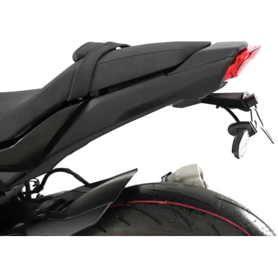 Черна метална стойка за номер R&G Racing на Yamaha MT-10, с два компактни LED мигача и вградена LED светлина за номер,