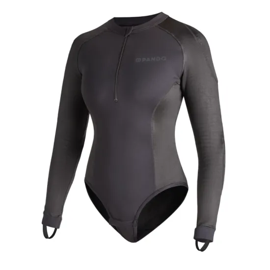 Черно дамско мото боди Pando Moto Shell WW Black 02 с дълъг ръкав, предно цип-закопчаване, текстурирани BALISTEX® панели на