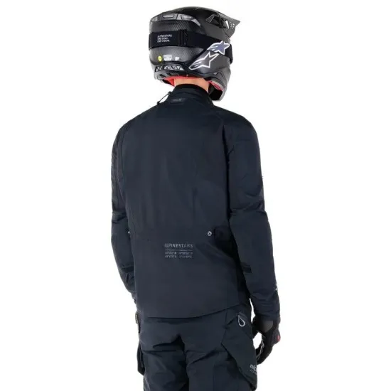 Черно текстилно мото яке Alpinestars ST-7 Prime Gore-Tex - изглед отпред, отстрани и отзад с лого и координатен надпис
