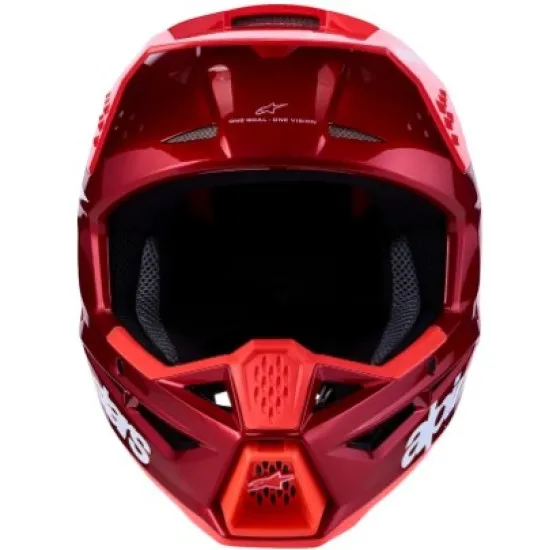 Alpinestars SM3 Radium мотокрос каска в наситено червено с металик ефект, бели надписи и вентилационни отвори на козирката -