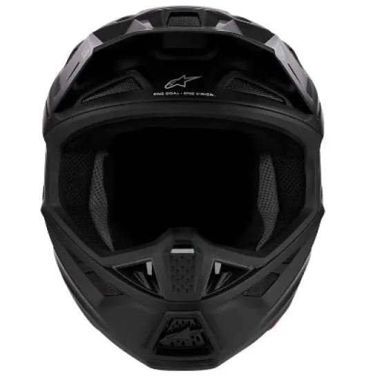 Alpinestars Supertech M7 мотокрос каска в матово черно с агресивен визьор, бяло лого и червени акценти на подбрадника
