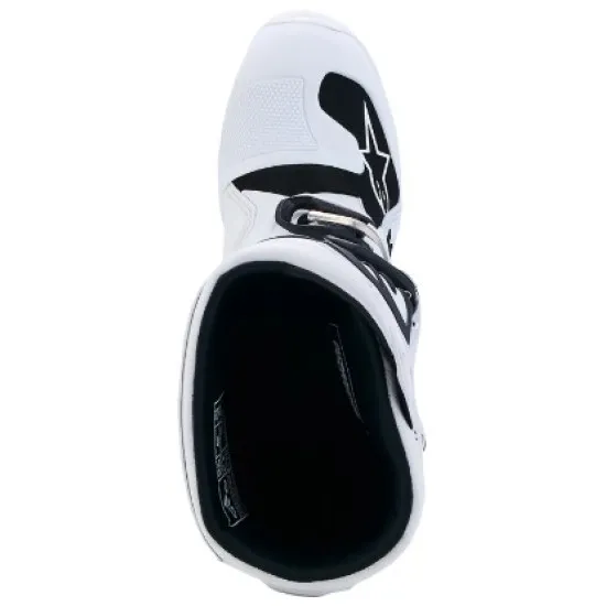Бели детски мотокрос ботуши Alpinestars Tech 7S с 4 черни катарами, TPU пластина за пищяла и перфорирана гумена подметка