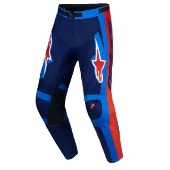 Мотокрос брич Alpinestars Racer Hunt в тъмно синьо, ярко синьо и червено с лого на бедрото и стречнет зони по крачолите