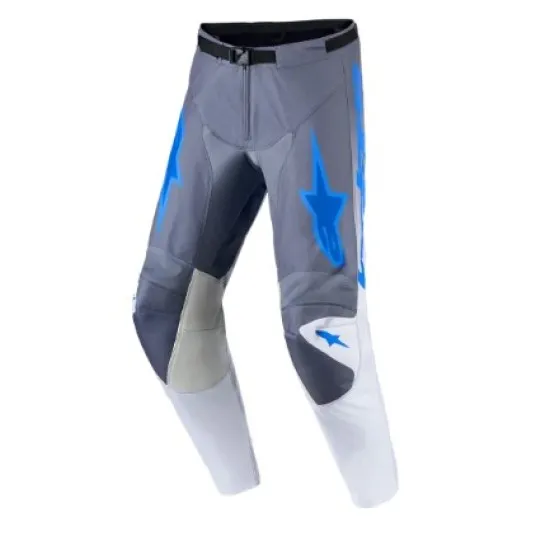 Мотокрос брич Alpinestars Racer Amber в сиво, тъмносиньо и бяло с ярко сини акценти и лого на Alpinestars върху бедрото,