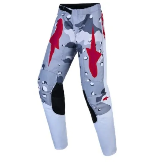 Детски мотокрос брич Alpinestars Fluid Lone в сив камуфлаж с червени акценти и лого на Alpinestars на левия крачол