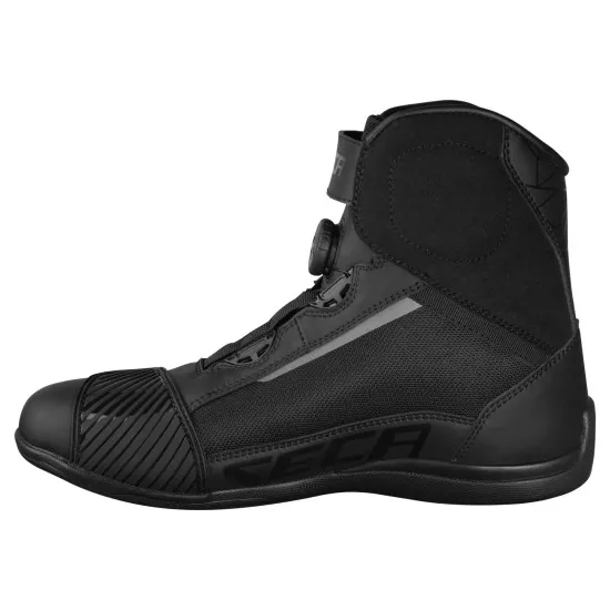 Водоустойчиви мото боти SECA Apex Pro WP BLACK с ATOP® закопчаване и ReflexLite® рефлектори