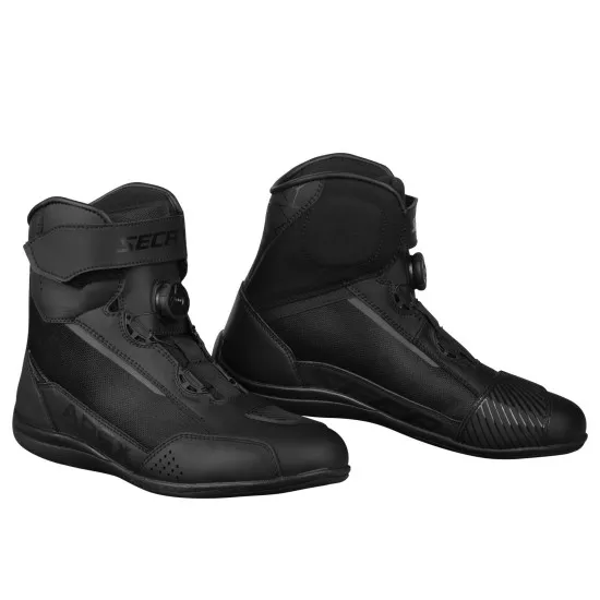Водоустойчиви мото боти SECA Apex Pro WP BLACK с ATOP® закопчаване и ReflexLite® рефлектори