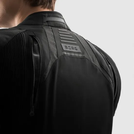 Черно мото яке Rebelhorn Borg 2 с HydraShield PRO мембрана и Level 2 протектори