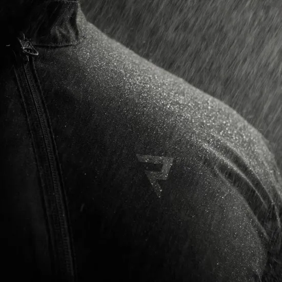 Черно мото яке Rebelhorn Borg 2 с HydraShield PRO мембрана и Level 2 протектори