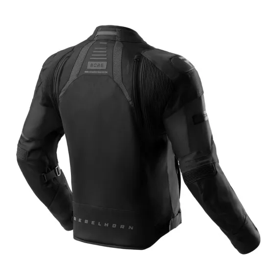 Черно мото яке Rebelhorn Borg 2 с HydraShield PRO мембрана и Level 2 протектори