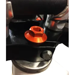 Гайка/Болт за трипътник SCAR за KTM ORANGE
