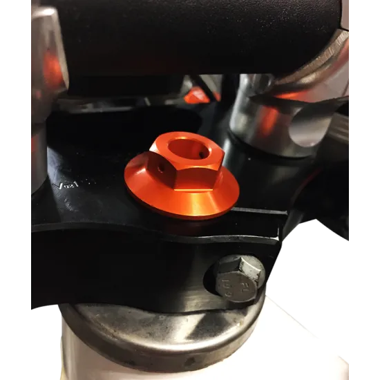 Гайка/Болт за трипътник SCAR за KTM ORANGE - Мото кормила от марка Scar