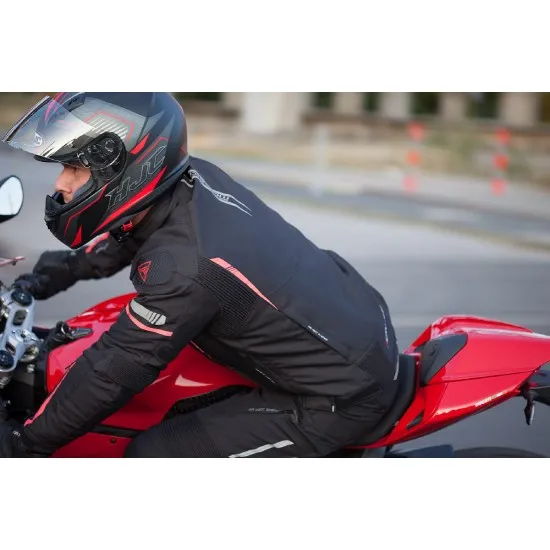 Яке Modeka Aenergy Black/Red