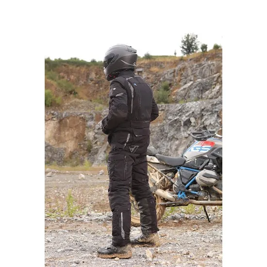 Яке Modeka Tacoma III Black